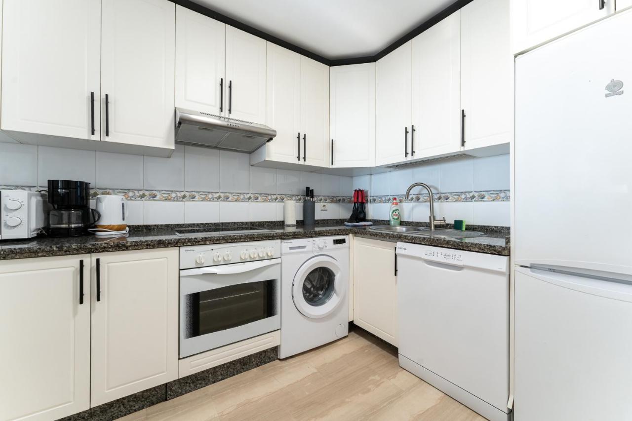 Apartamento Superb Location Beachfront , 3 Bed With Terrace *