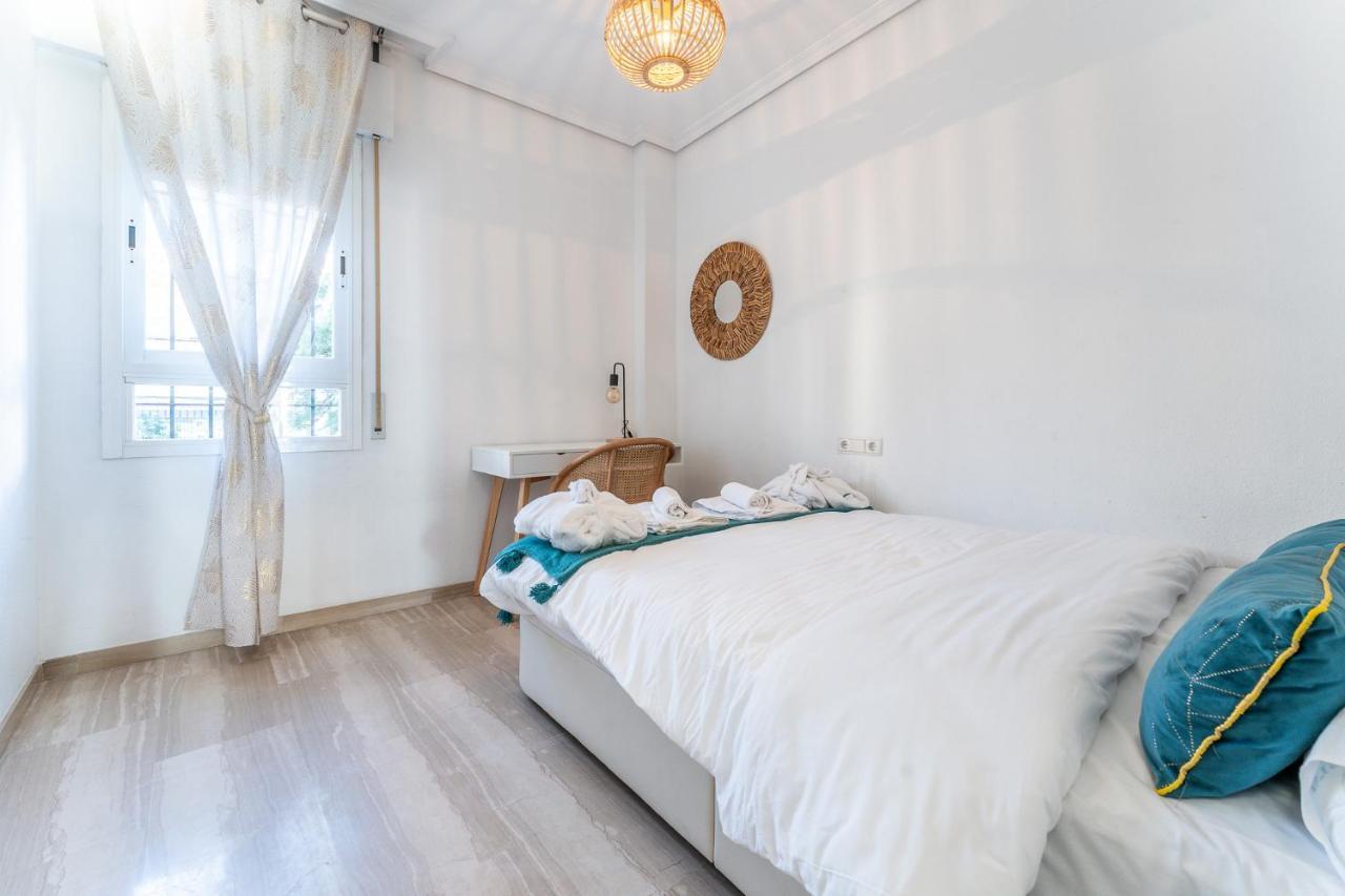 Superb Location Beachfront , 3 Bed With Terrace