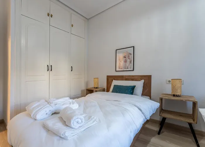 Superb Location Beachfront , 3 Bed With Terrace